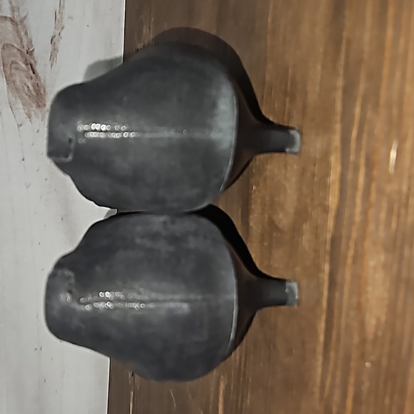 Donald Pliner Pointed Black Metallic Low Kitten Heels - Size 9 1/2 - Picture 5 of 12